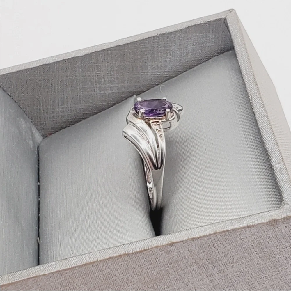 Genuine Oval Purple Amethyst 925 Sterling Silver Design Ring
